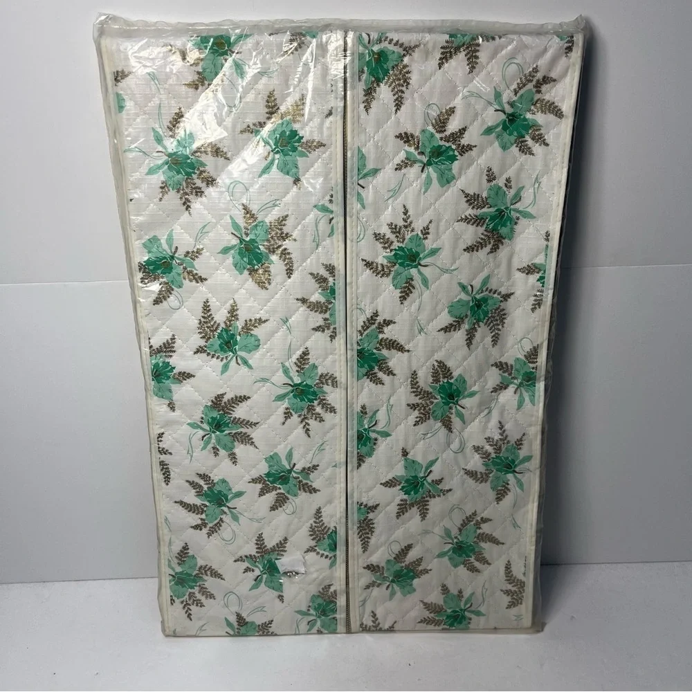 Vintage Universal Jumbo Garment Bag From 1968 Blue/White Floral Clothes Holder